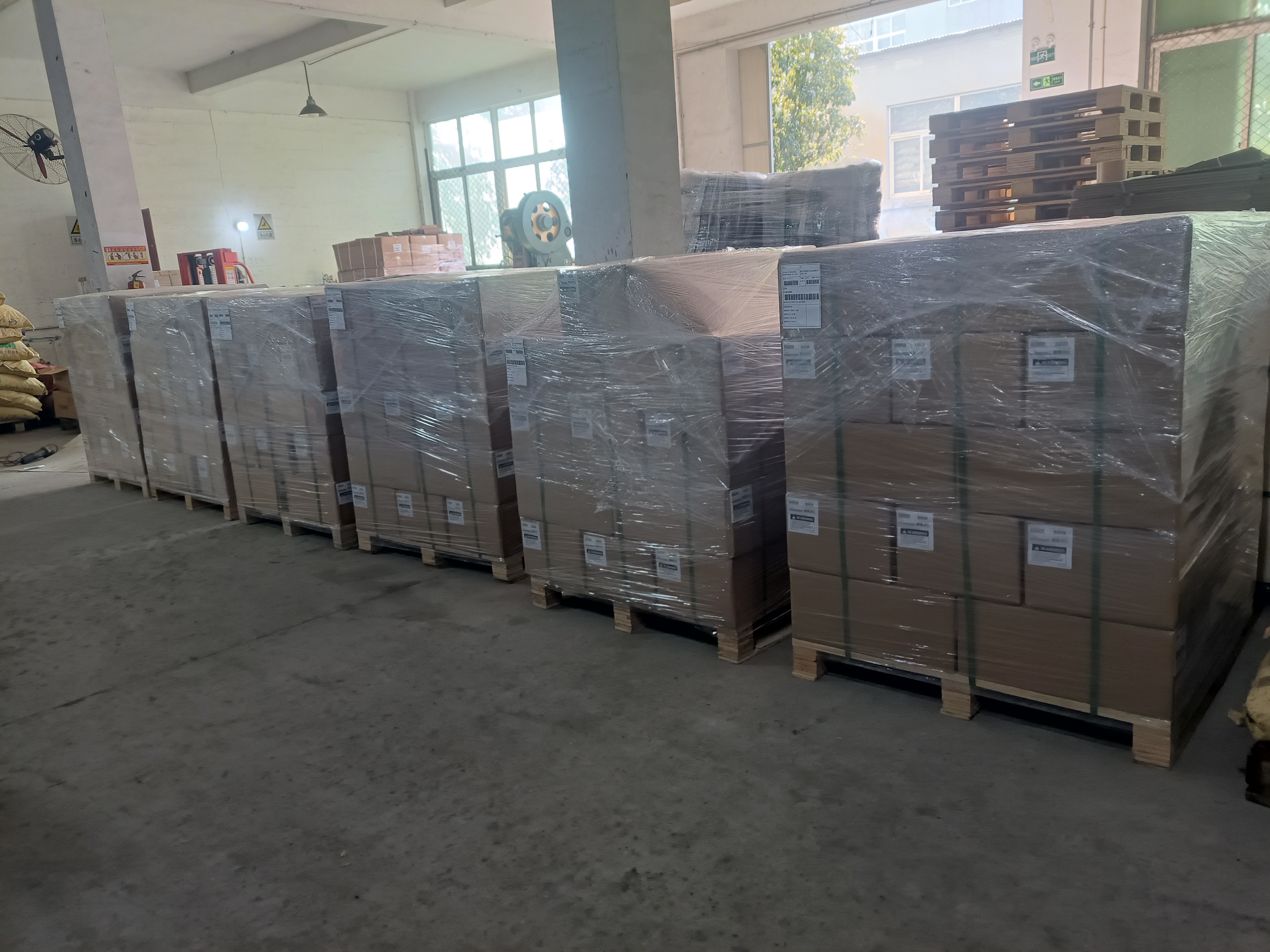 Camlock-liittimien toimitus